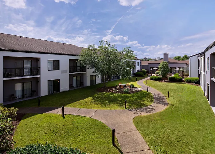 Courtyard By Marriott Pittsburgh AirportAirport Hotel